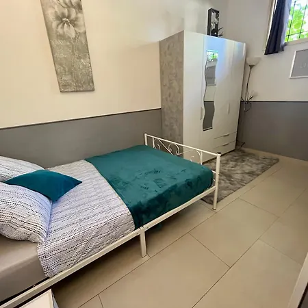 Duplex Les Pins Proche Apartment