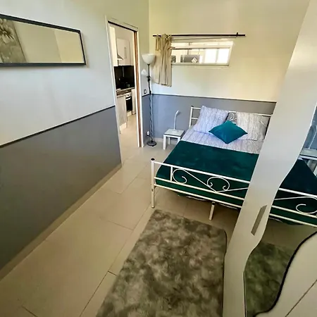 Duplex Les Pins Proche Apartment