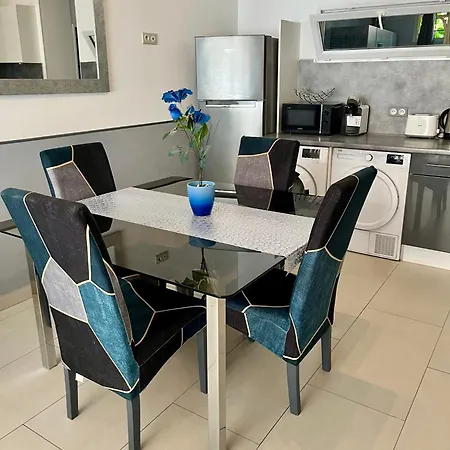 Duplex Les Pins Proche Apartment Juan-les-Pins